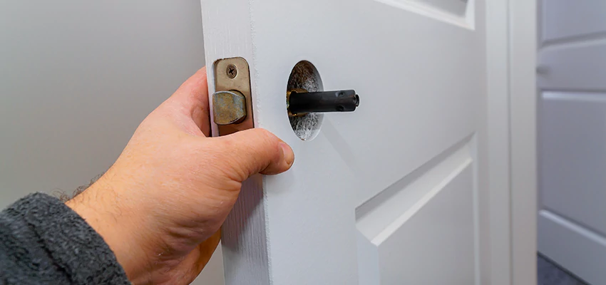 Nighttime Locksmith For Lock Repair in West Chicago